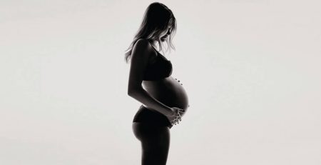 Do breast implants affect pregnancy
