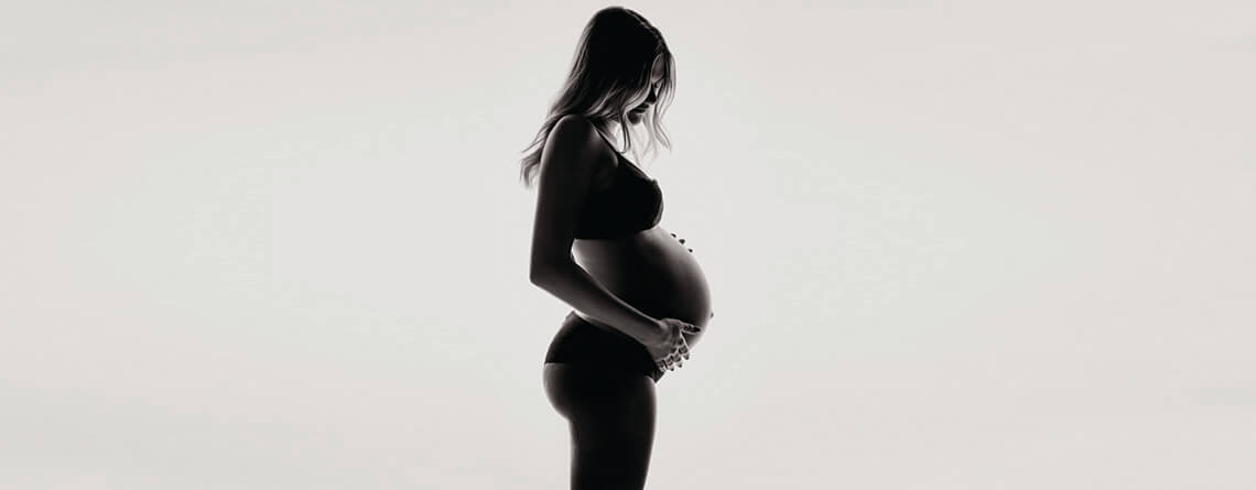 Do breast implants affect pregnancy