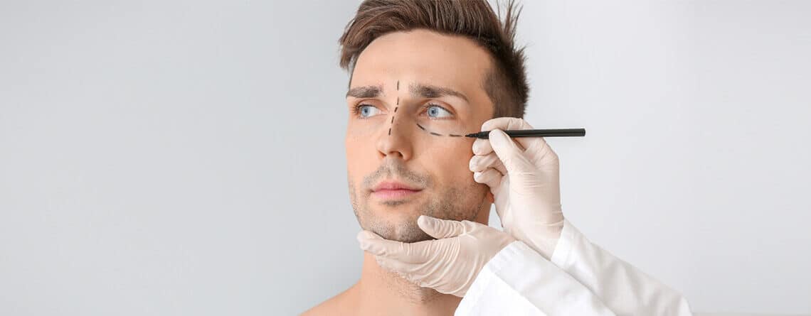 Eyelid surgery in Delhi